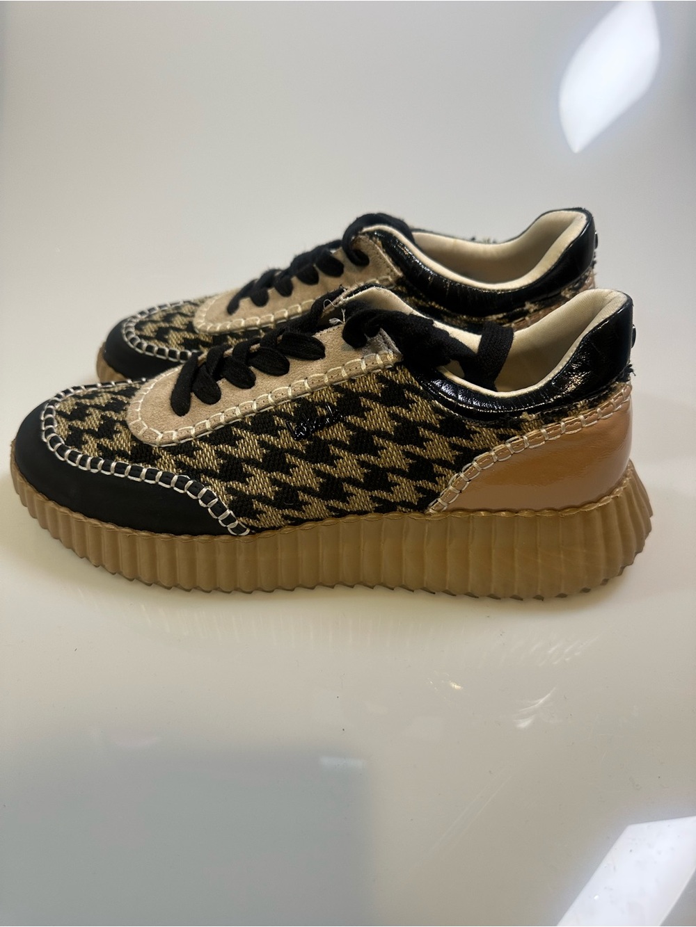Womens La StradaHoundstooth Lace-Up Sneakers in Black and Tan size 8.5